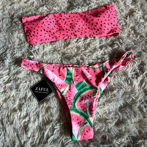 NWT Zaful watermelon bikini set - Picture 2 of 4